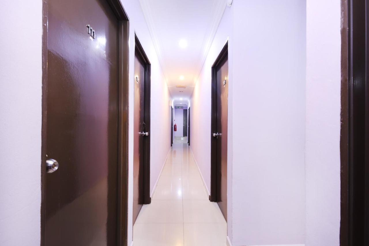 Oyo 90235 Hotel Inap Sri Gombak Batu Caves Ngoại thất bức ảnh