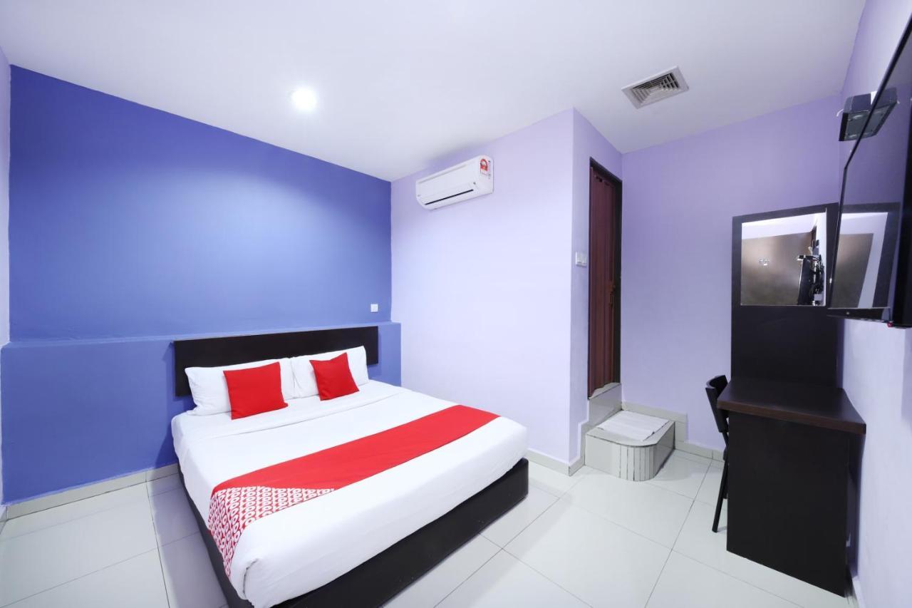 Oyo 90235 Hotel Inap Sri Gombak Batu Caves Ngoại thất bức ảnh