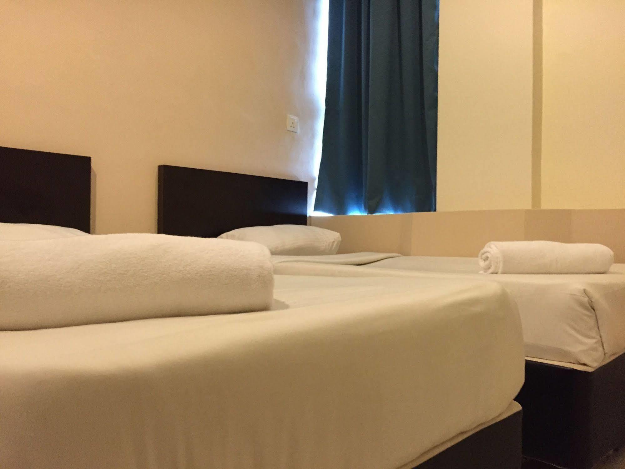 Oyo 90235 Hotel Inap Sri Gombak Batu Caves Ngoại thất bức ảnh