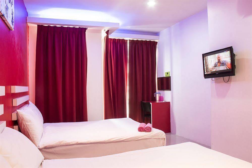 Oyo 90235 Hotel Inap Sri Gombak Batu Caves Ngoại thất bức ảnh